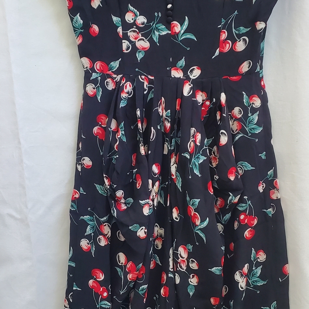 Trashy Diva Sz 6 Sadie Bustle in Cherries - Picture 6 of 12